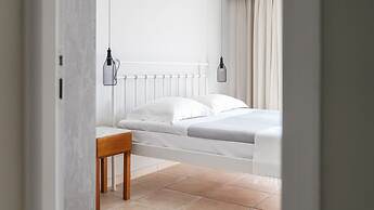 The Mini Beach Hotel