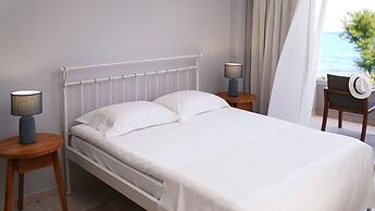 The Mini Beach Hotel