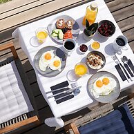 The Mini Beach Hotel