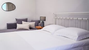 The Mini Beach Hotel