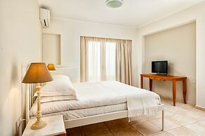 The Mini Beach Hotel