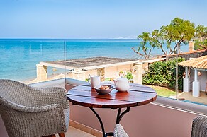 The Mini Beach Hotel