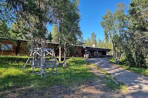 Kuukkeli Log Houses Aurora Resort