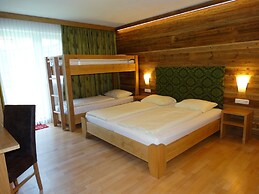 Hotel Apart Garni Heisenhof