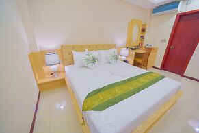 Hathaa Beach Maldives