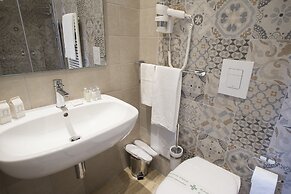 Leonardo Da Vinci Guest House