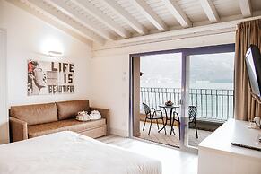 Bella Hotel & Restaurant