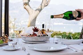 Bella Hotel & Restaurant