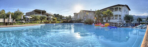 Bella Hotel & Restaurant