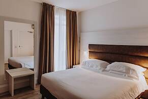 Bella Hotel & Restaurant