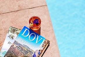 Bella Hotel & Restaurant