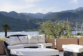 Bella Hotel & Restaurant