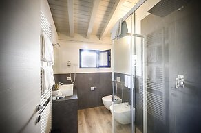 Bella Hotel & Restaurant