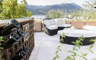 Bella Hotel & Restaurant