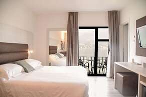 Bella Hotel & Restaurant