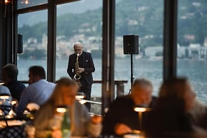 Bella Hotel & Restaurant