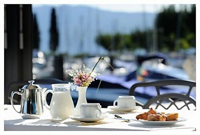 Bella Hotel & Restaurant