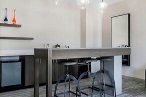 Aloft Newport On The Levee