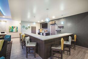 La Quinta Inn & Suites by Wyndham Tulsa Broken Arrow