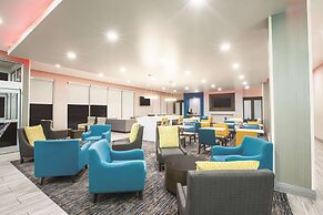 La Quinta Inn & Suites by Wyndham Tulsa Broken Arrow