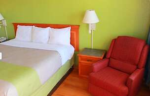 La Quinta Inn & Suites by Wyndham Tulsa Broken Arrow