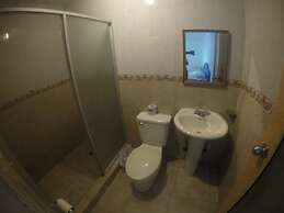 Hotel BackPacker Inn