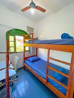 Onça da Praia Hostel