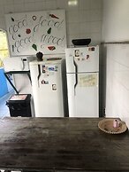 Onça da Praia Hostel