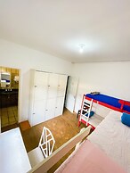 Onça da Praia Hostel