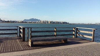 Onça da Praia Hostel