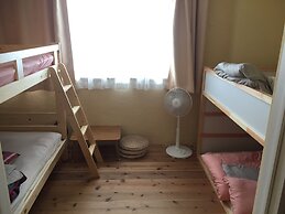 Organic Guesthouse & Cafe OHANA - Hostel