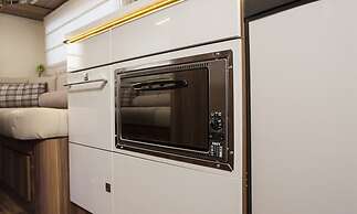 Go Outdoors Motor Home - Caravan Park