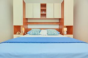 Apartments Zelic Tucepi