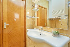 Apartments Zelic Tucepi