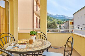 Apartments Zelic Tucepi