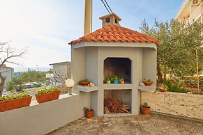 Apartments Zelic Tucepi