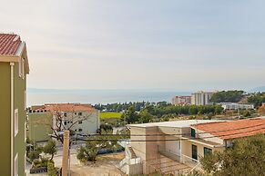 Apartments Zelic Tucepi