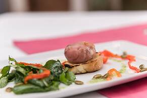 Flamingo Villa Boutique Hotel