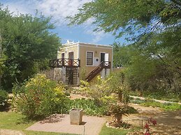 Steytlerville Villa Guest House