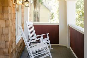 The Collector Inn - Adults Only