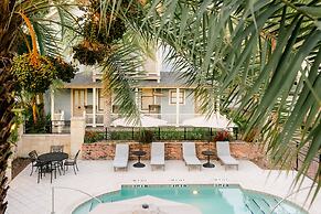 The Collector Inn - Adults Only