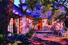 The Collector Inn - Adults Only