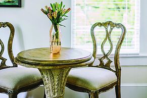 The Collector Inn - Adults Only