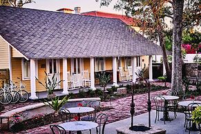 The Collector Inn - Adults Only