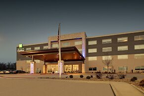 Holiday Inn Express & Suites Mount Vernon by IHG