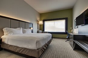Holiday Inn Express & Suites Mount Vernon by IHG