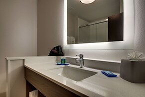 Holiday Inn Express & Suites Mount Vernon by IHG