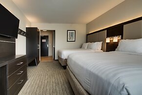 Holiday Inn Express & Suites Mount Vernon by IHG
