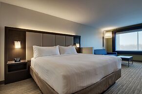 Holiday Inn Express & Suites Mount Vernon by IHG