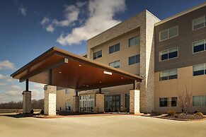 Holiday Inn Express & Suites Mount Vernon by IHG